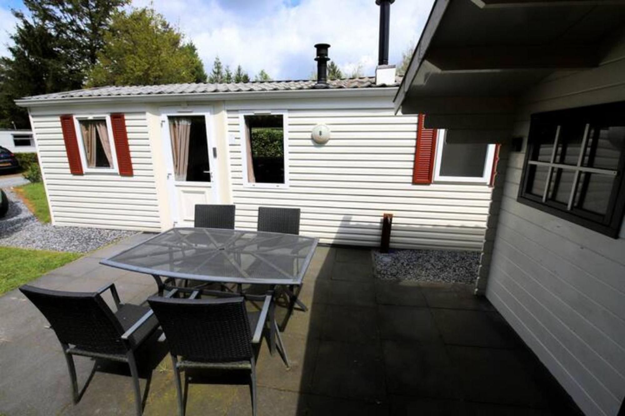 Charmante Woning Op Rustig Park Met Fietsen Epe Luaran gambar