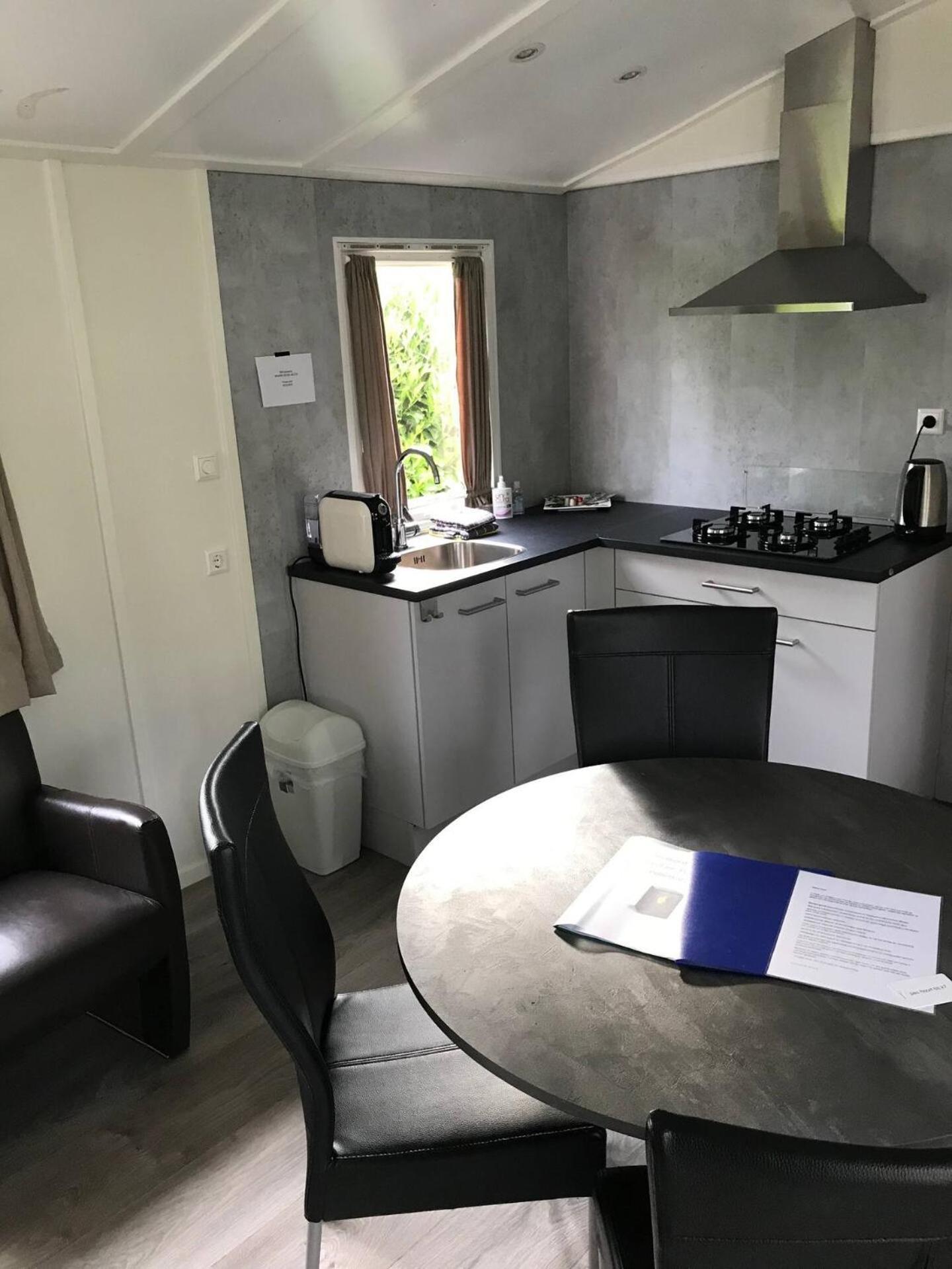 Charmante Woning Op Rustig Park Met Fietsen Epe Luaran gambar