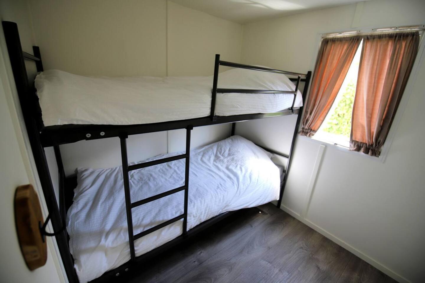 Charmante Woning Op Rustig Park Met Fietsen Epe Luaran gambar